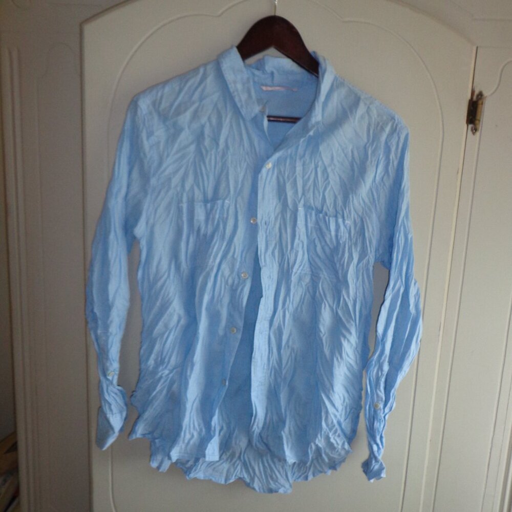 NWOT Victoria's Secret Crinkle Hi-Low Button Blouse Long Sleeves Blue M No Tags